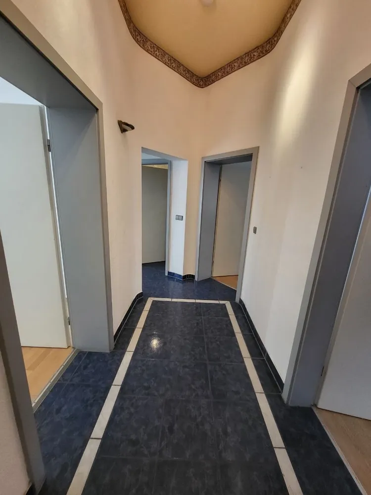3 Zimmer Wohnung mit 76 m² in Karlsruhe – Bild 3