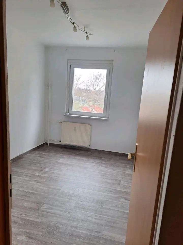 4 Zimmer Wohnung mit 68 m² in Halle (Saale) – Bild 5