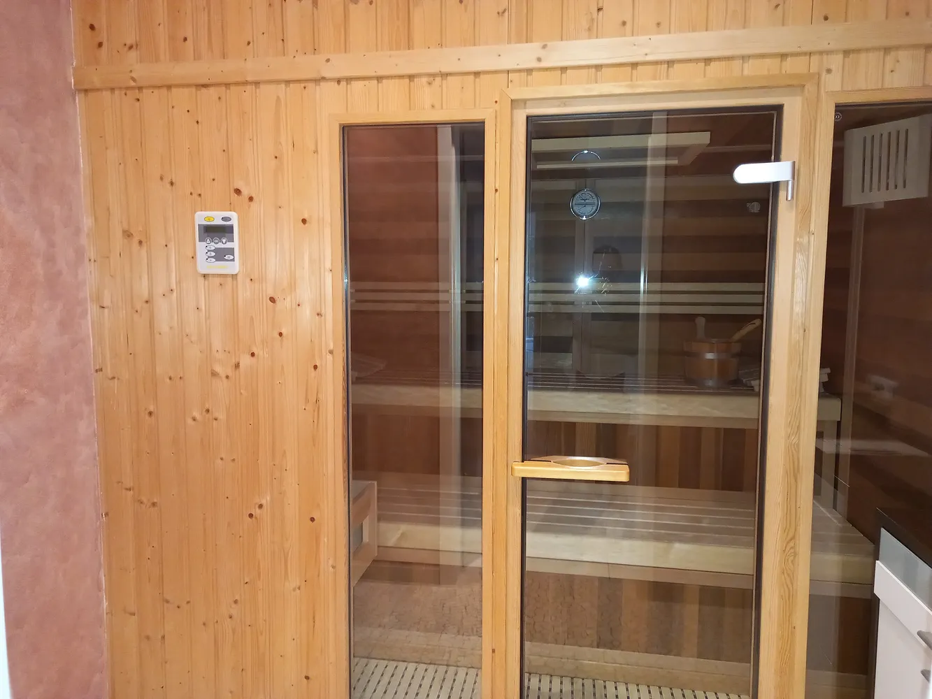 5 Zimmer Wohnung mit 208 m² in Wiesbaden – Bild 9