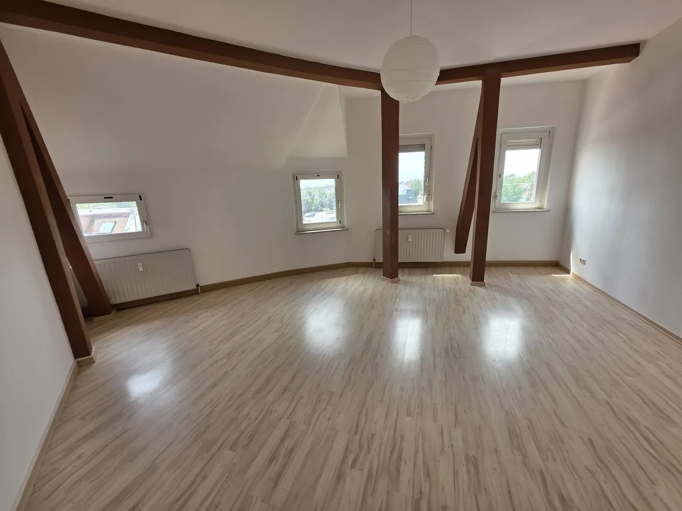 3 Zimmer Wohnung mit 100 m² in Leipzig – Bild 1