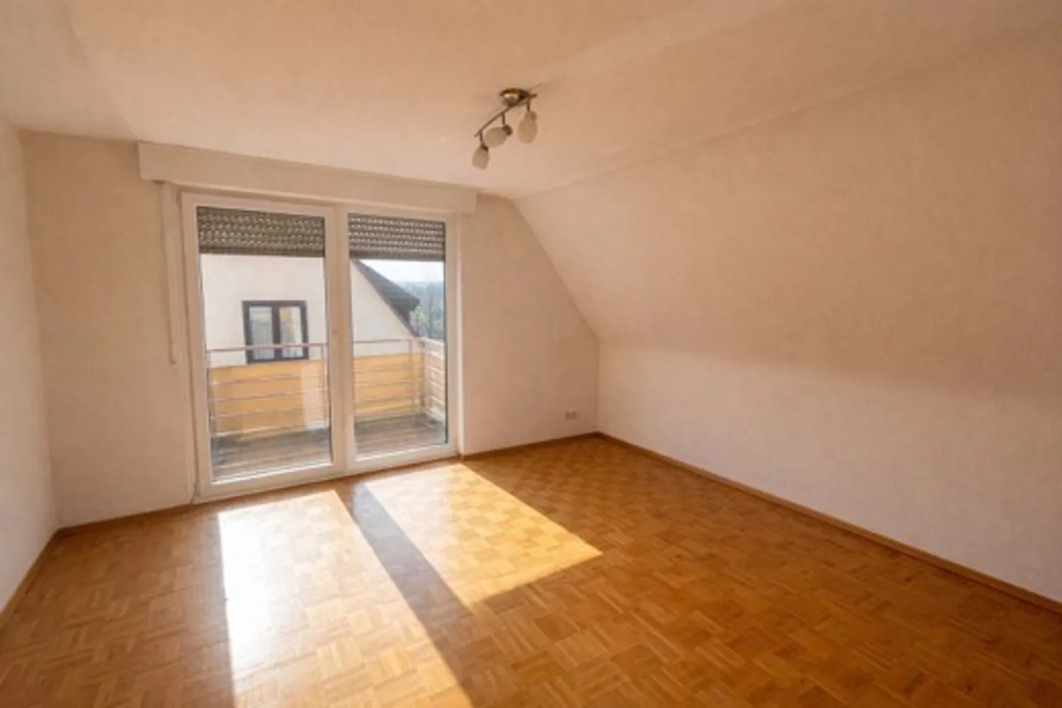 4 Zimmer Wohnung mit 85 m² in Stuttgart – Bild 3