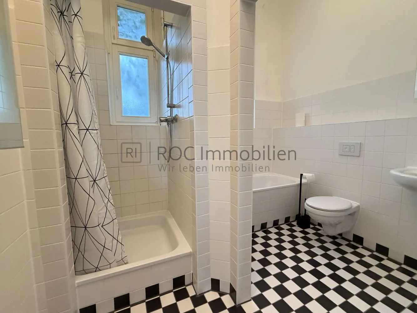7 Zimmer Wohnung mit 262 m² in Berlin – Bild 12