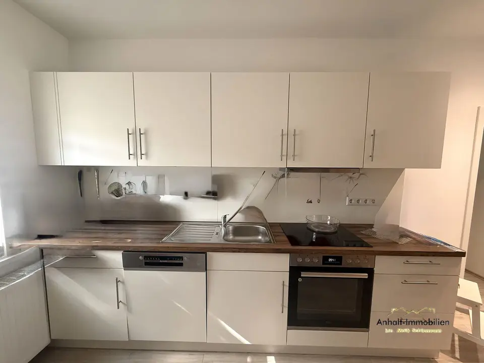 4 Zimmer Wohnung mit 111 m² in Bitterfeld-Wolfen – Bild 1