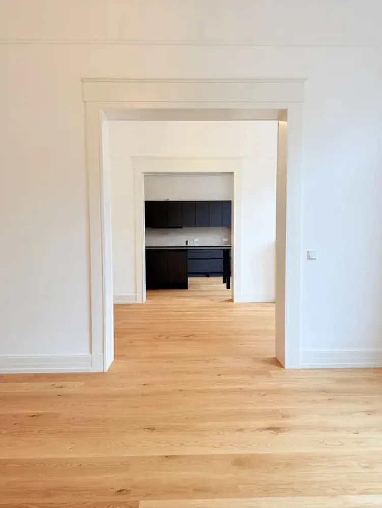 5 Zimmer Wohnung mit 193 m² in Frankfurt am Main – Bild 1