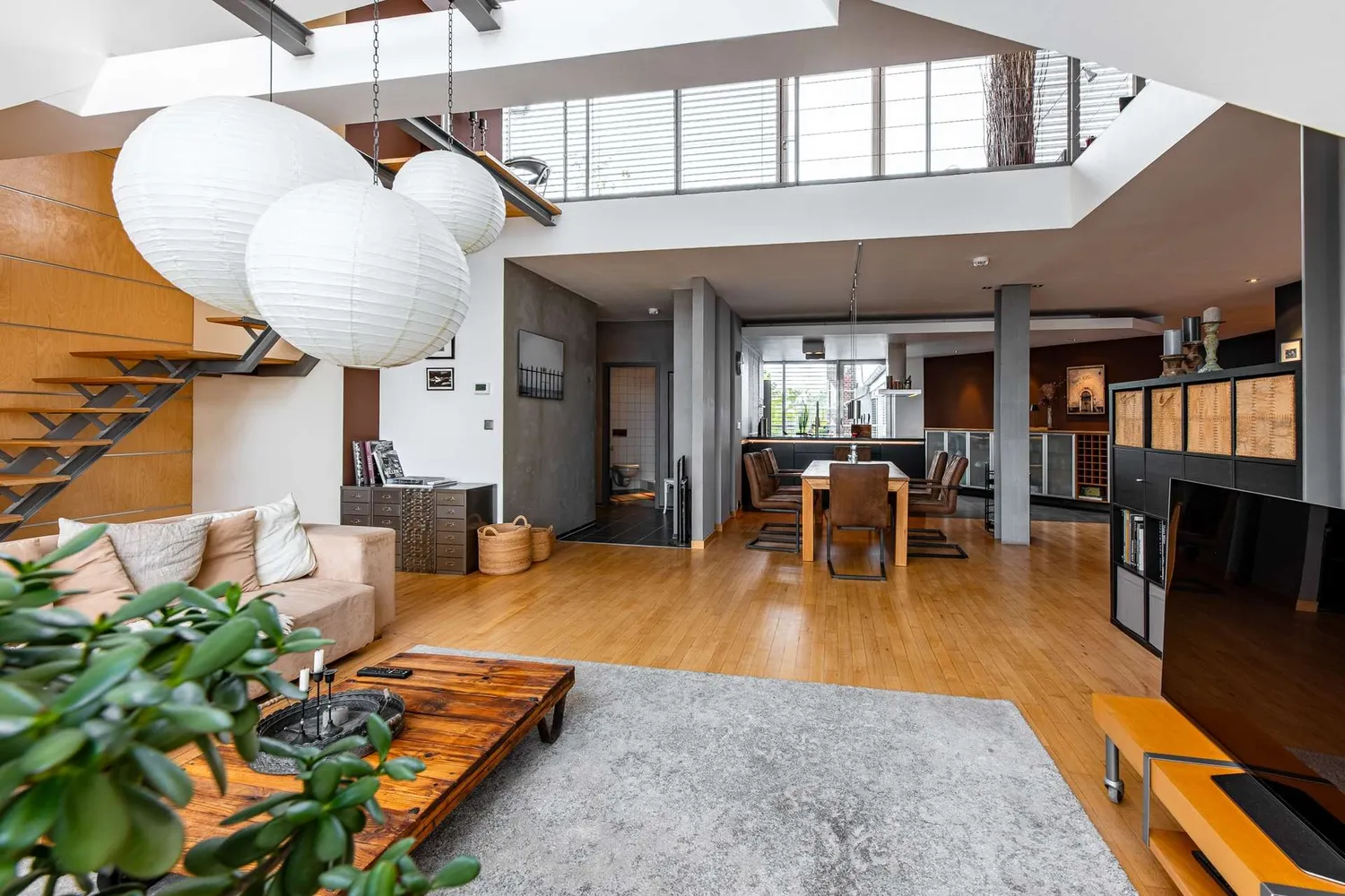 2 Zimmer Wohnung mit 185 m² in Berlin – Bild 10
