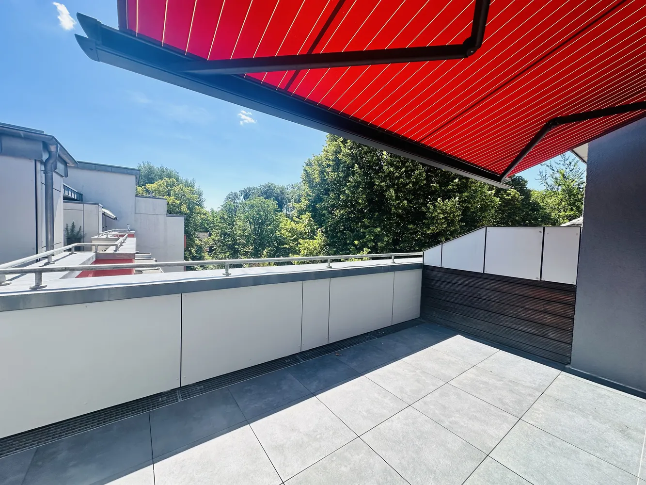 4 Zimmer Wohnung mit 120 m² in Hamburg – Bild 2