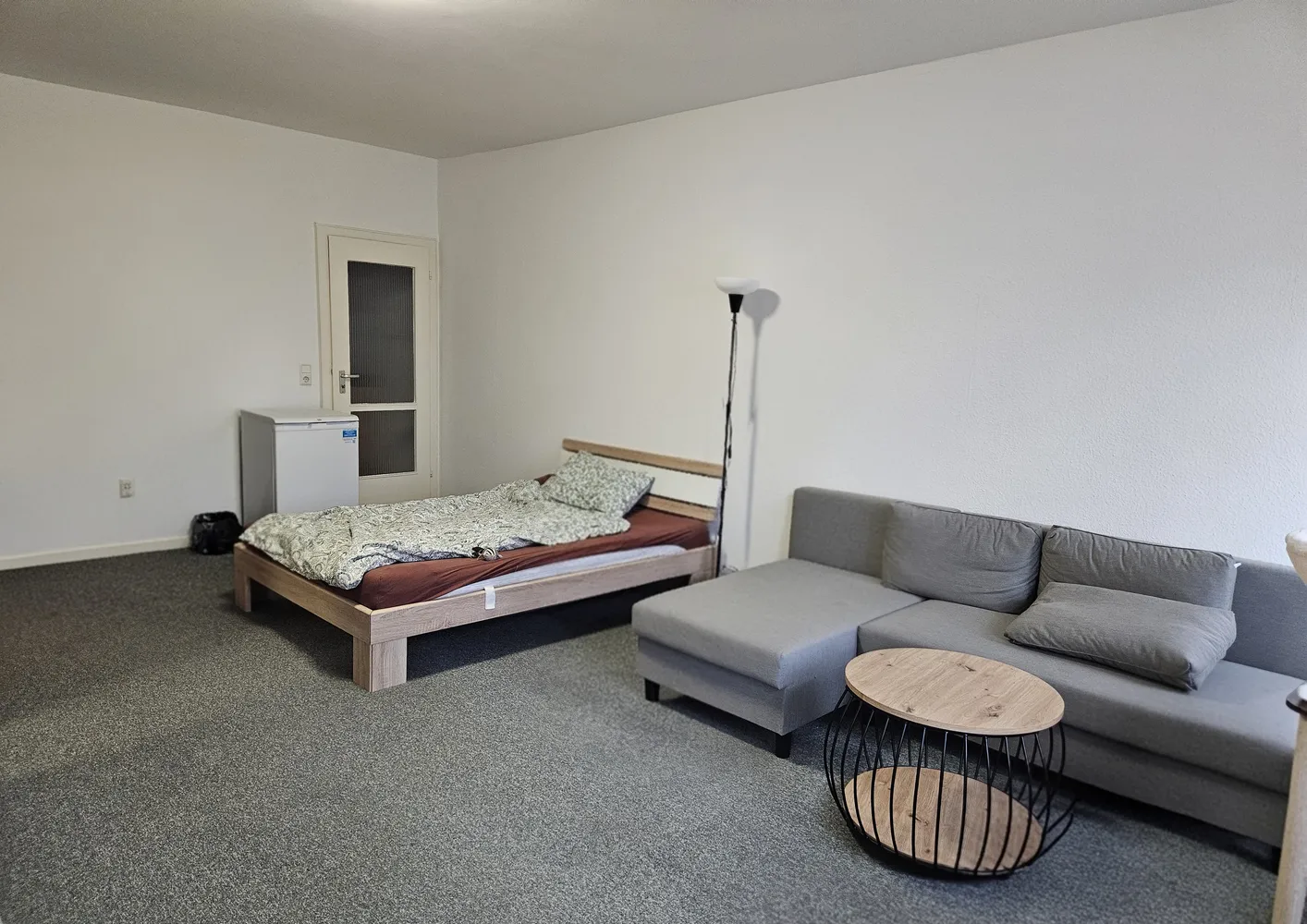 1 Zimmer Wohnung mit 25 m² in Karlsruhe – Bild 2
