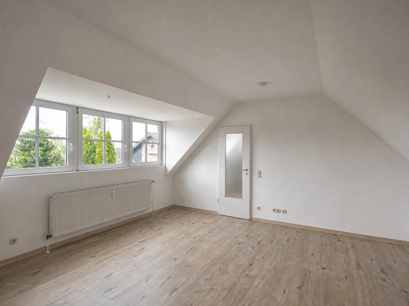 2 Zimmer Wohnung mit 64 m² in Aachen – Bild 1