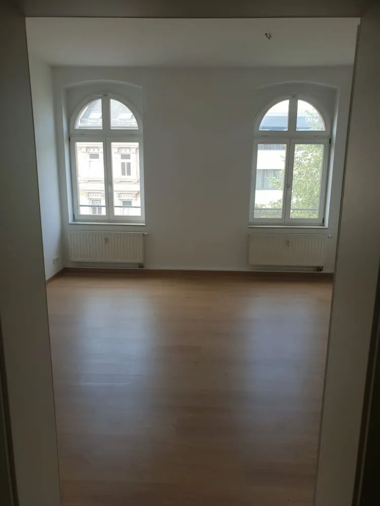 2 Zimmer Wohnung mit 63 m² in Halle (Saale) – Bild 2