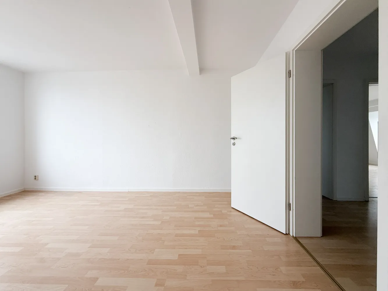 4 room apartment with 93 m² in Magdeburg – Photo 5