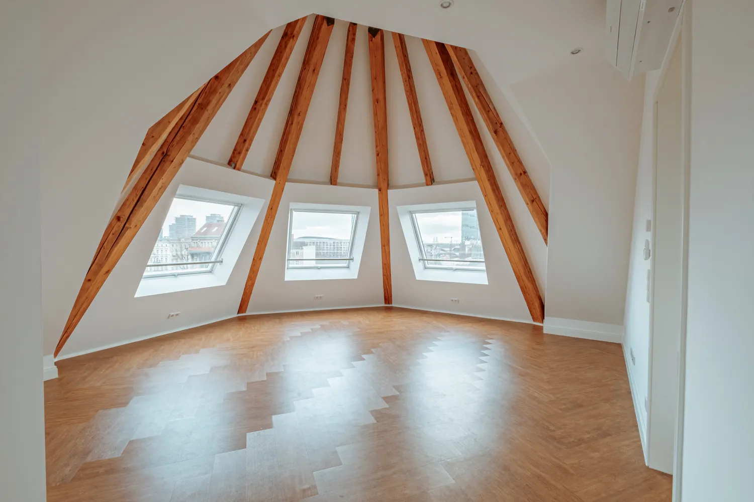 3 room apartment with 128 m² in Berlin – Photo 1