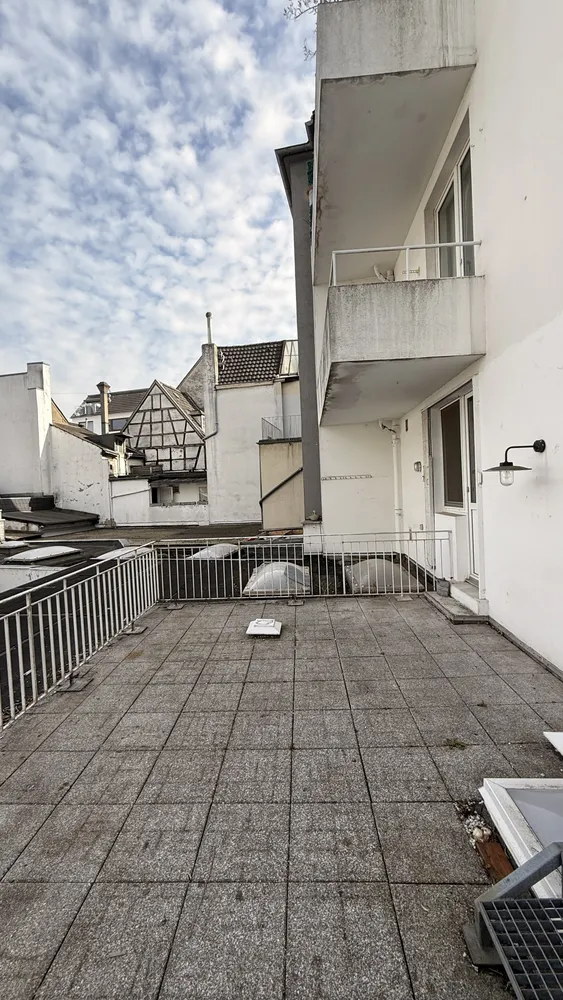 4 Zimmer Wohnung mit 138 m² in Düsseldorf – Bild 9