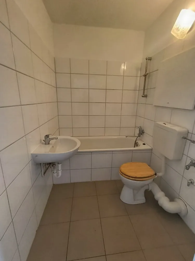 3 Zimmer Wohnung mit 56 m² in Halle (Saale) – Bild 5