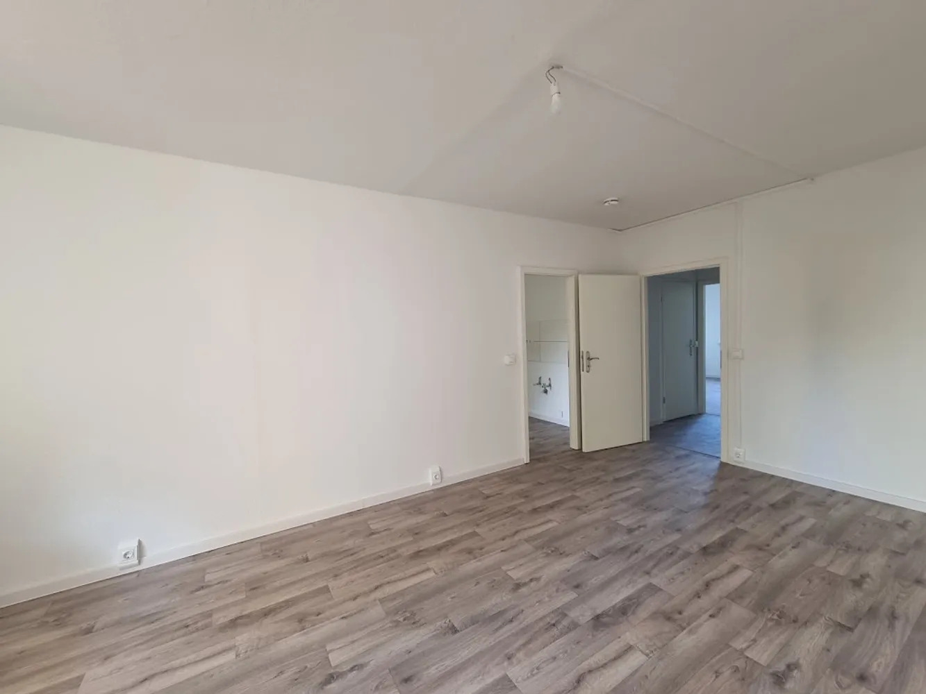 3 Zimmer Wohnung mit 69 m² in Magdeburg – Bild 2