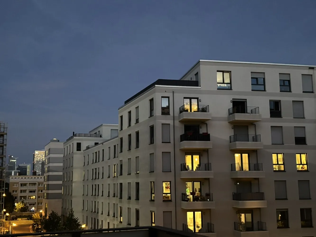 3 Zimmer Wohnung mit 87 m² in Frankfurt am Main – Bild 3