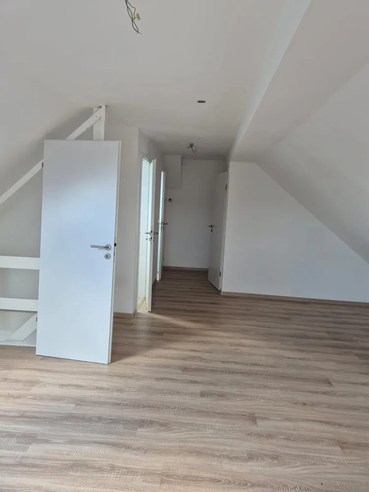 2 Zimmer Wohnung mit 73 m² in Düsseldorf – Bild 4