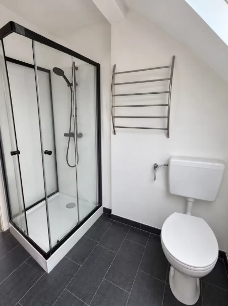 8 Zimmer Wohnung mit 94 m² in Leipzig – Bild 1