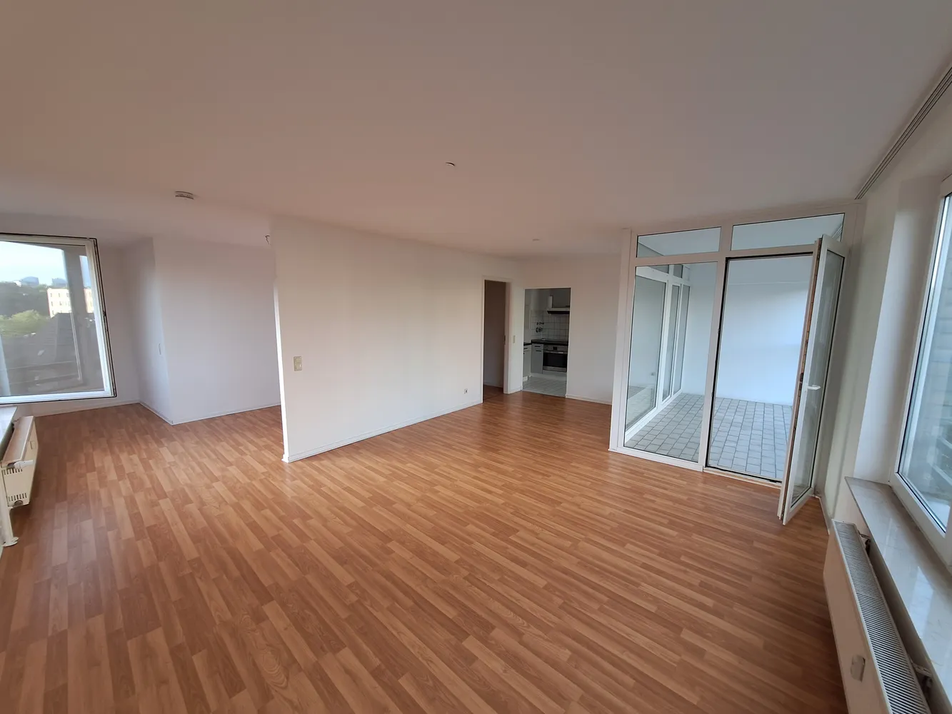 2 Zimmer Wohnung mit 65 m² in Berlin – Bild 2