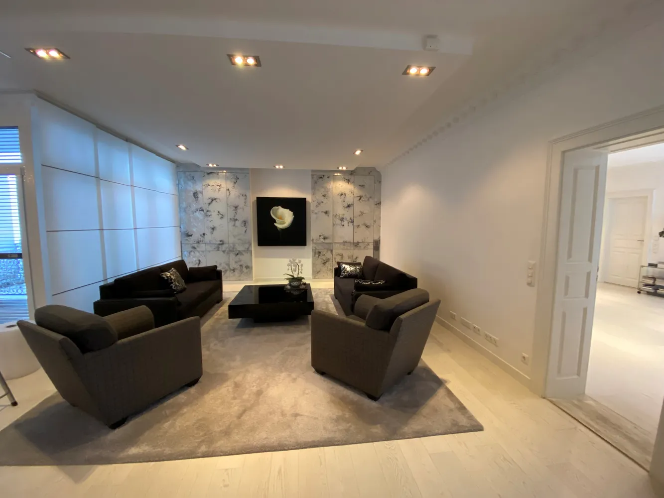 6 Zimmer Wohnung mit 275 m² in Wiesbaden – Bild 4
