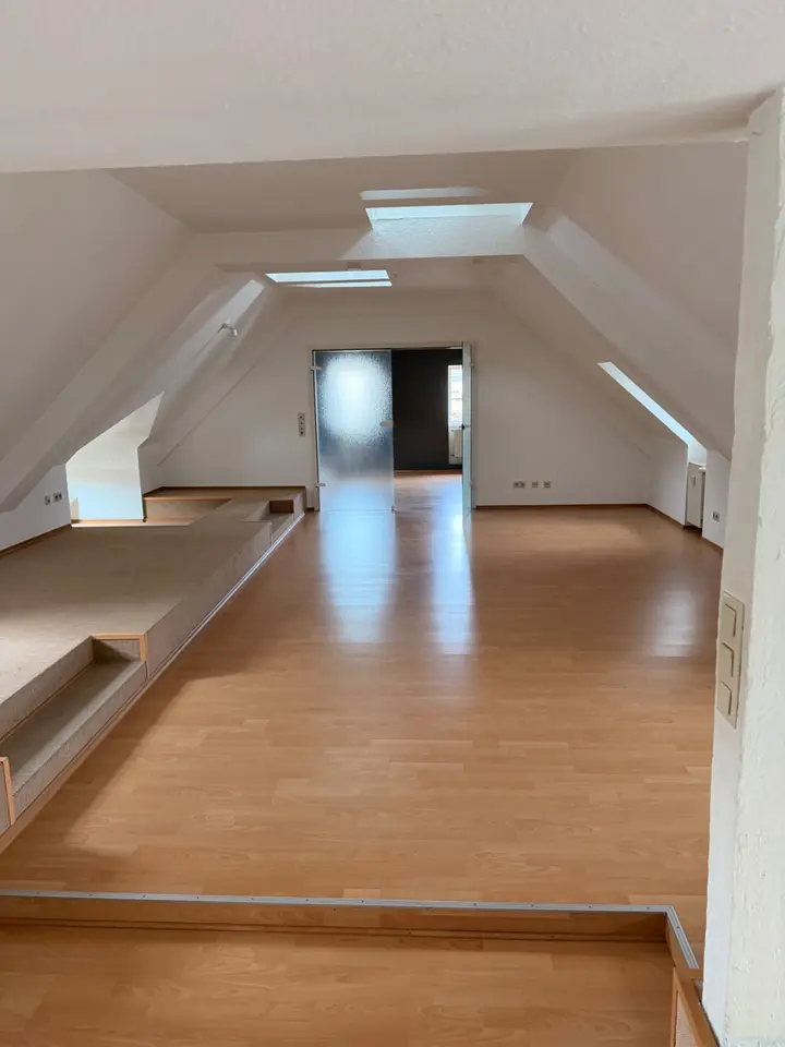 2 Zimmer Wohnung mit 91 m² in Limburg an der Lahn – Bild 2