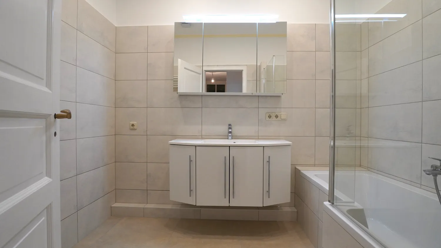 4 room apartment with 96 m² in Magdeburg – Photo 10