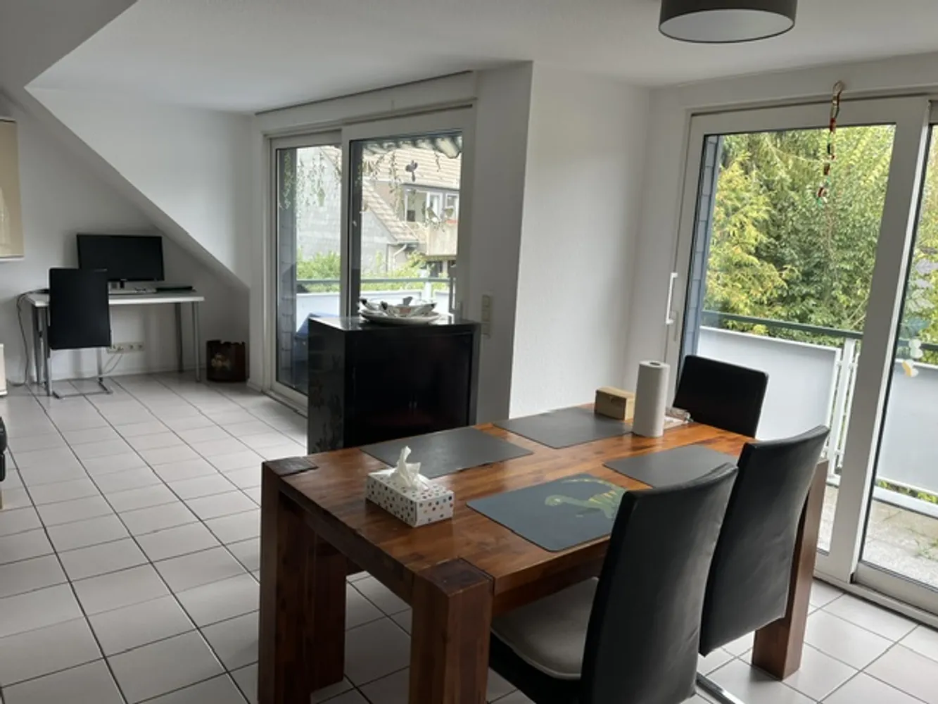 4 Zimmer Wohnung mit 120 m² in Köln – Bild 2