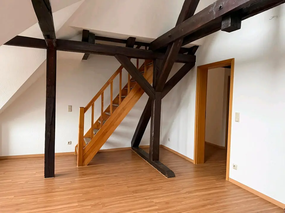 3 Zimmer Wohnung mit 80 m² in Schmalkalden – Bild 2