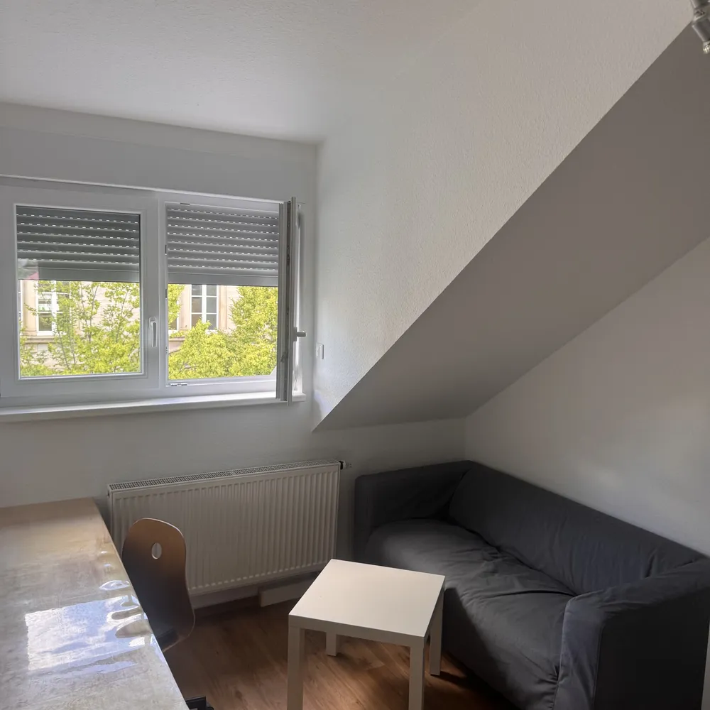 2 Zimmer Wohnung mit 32 m² in Karlsruhe – Bild 2