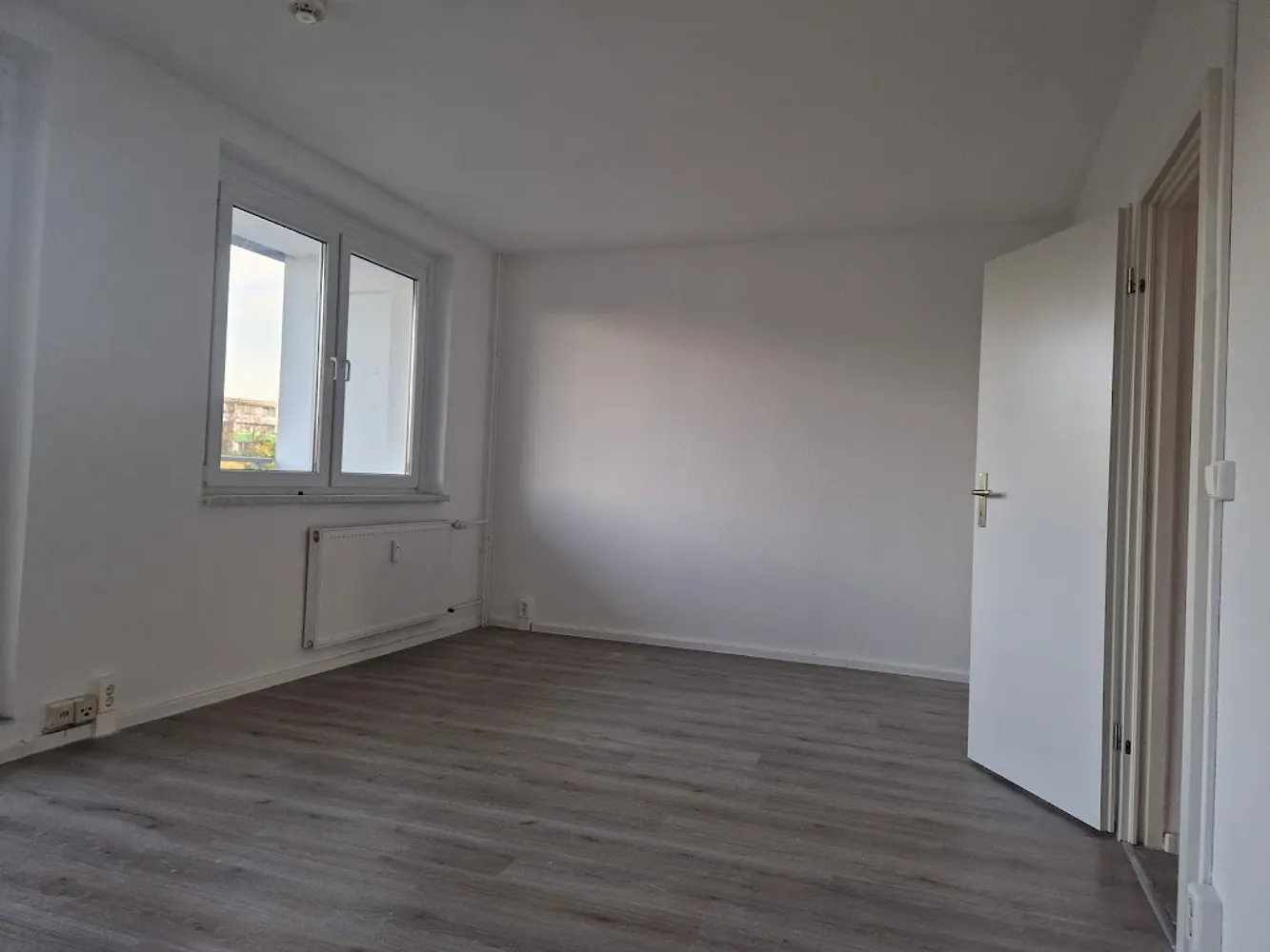 5 Zimmer Wohnung mit 84 m² in Halle (Saale) – Bild 2