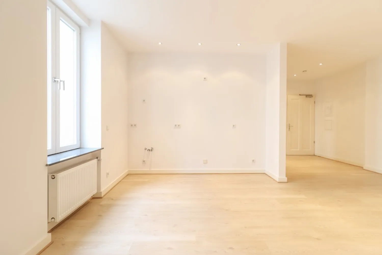 2 Zimmer Wohnung mit 76 m² in Wiesbaden – Bild 2