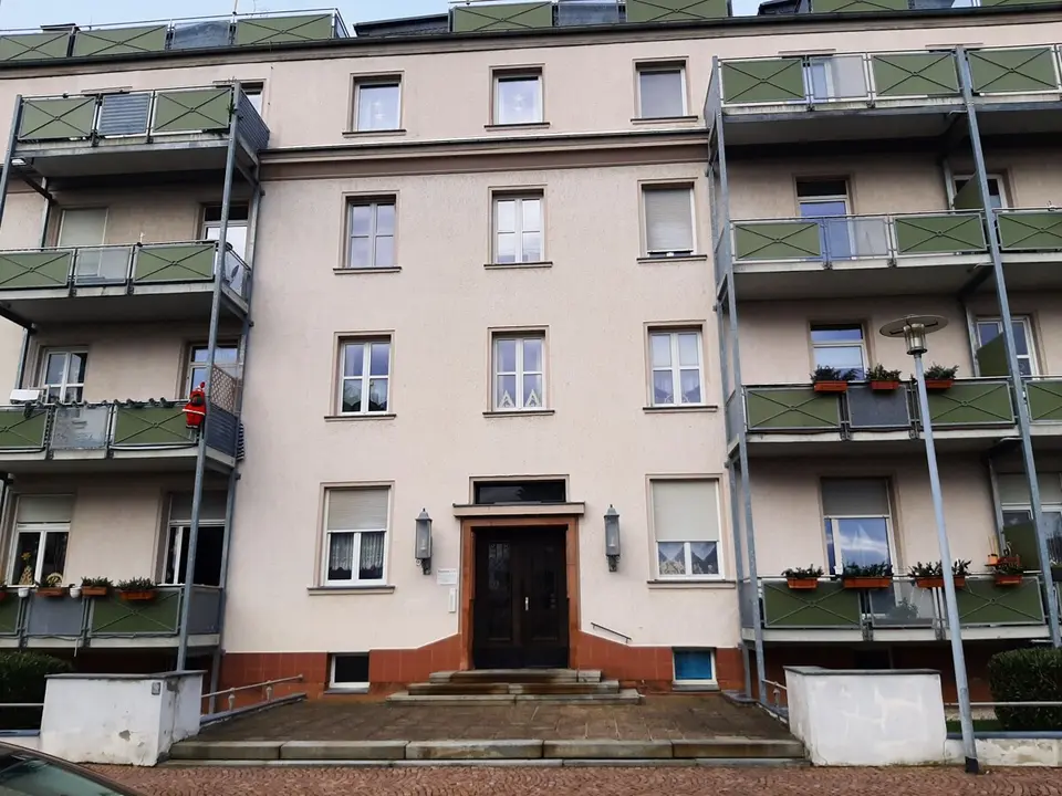 4 Zimmer Wohnung mit 81 m² in Freital – Bild 2