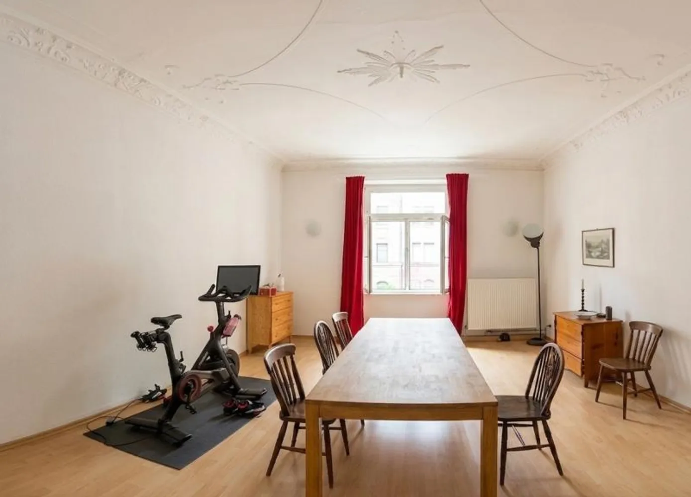 7 Zimmer Wohnung mit 200 m² in Nürnberg – Bild 2