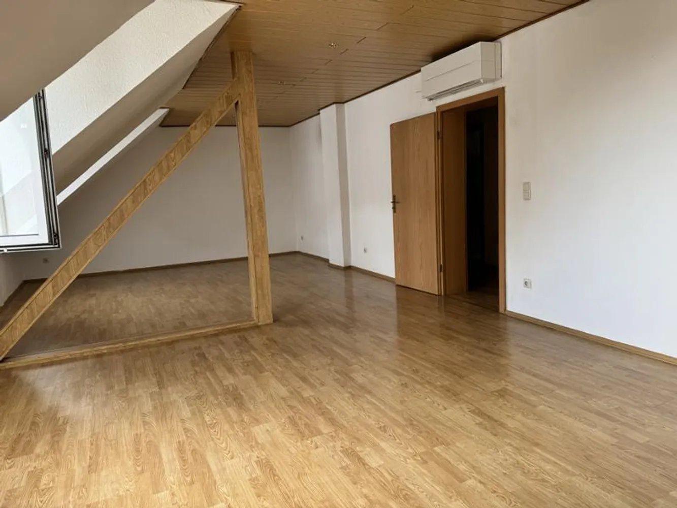2 Zimmer Wohnung mit 70 m² in Essen – Bild 3