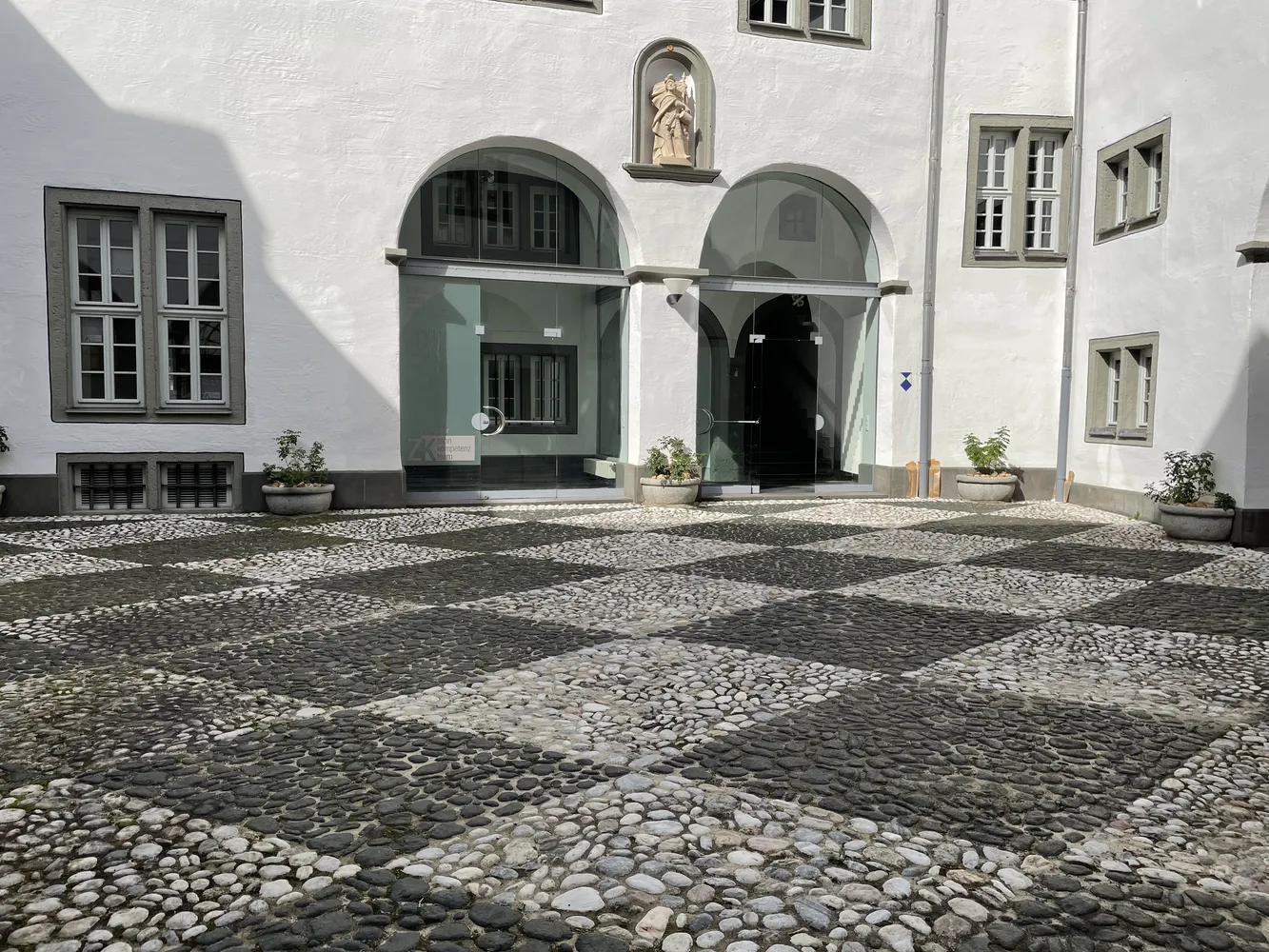 5 Zimmer Wohnung mit 210 m² in Limburg an der Lahn – Bild 1