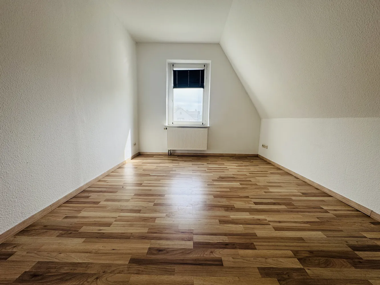 3 room apartment with 88 m² in Chemnitz – Photo 4