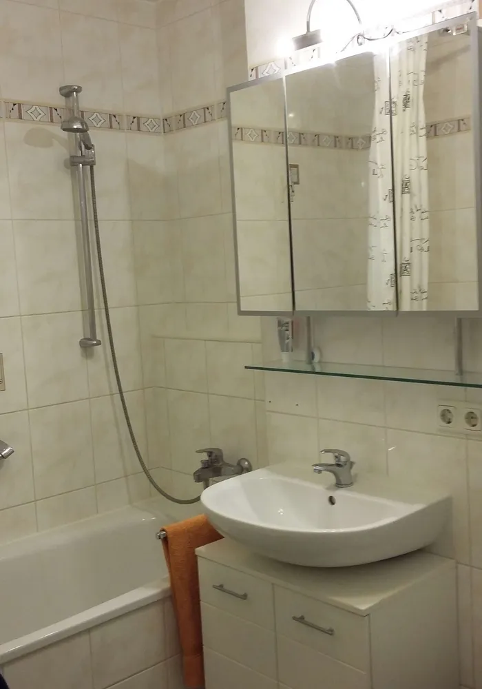 4 Zimmer Wohnung mit 95 m² in München – Bild 4