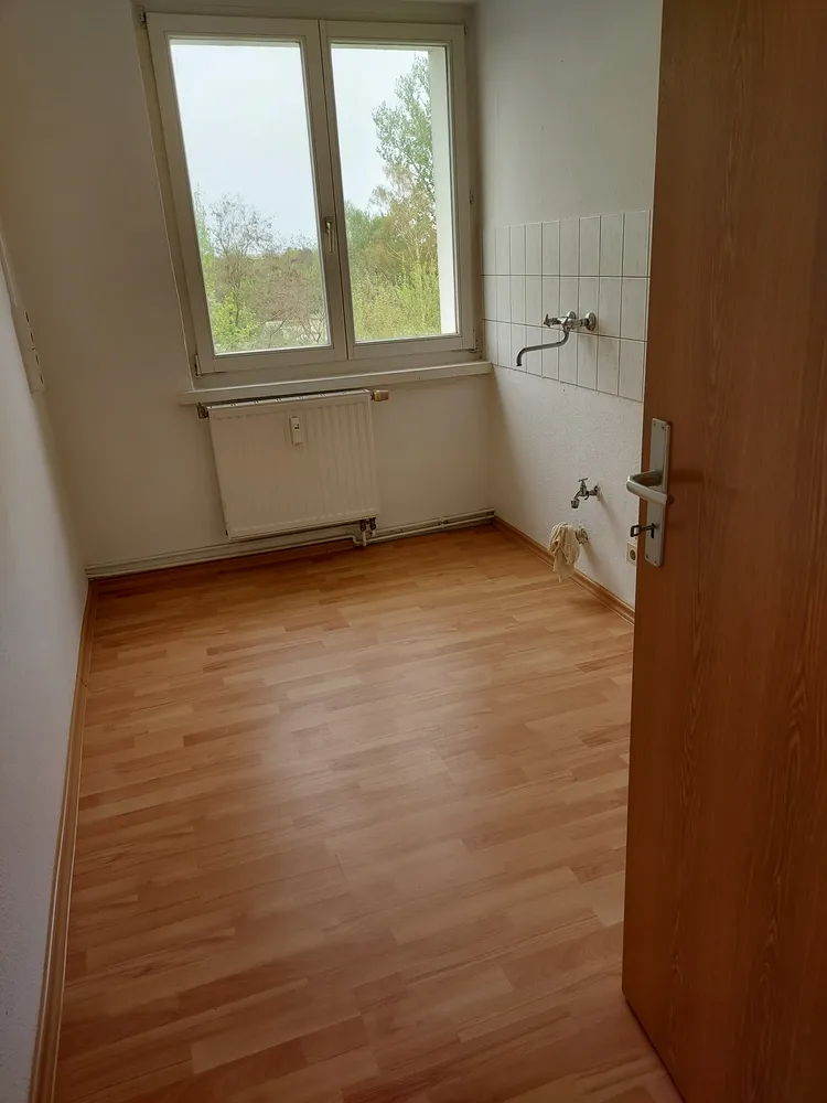 3 Zimmer Wohnung mit 59 m² in Bitterfeld-Wolfen – Bild 2