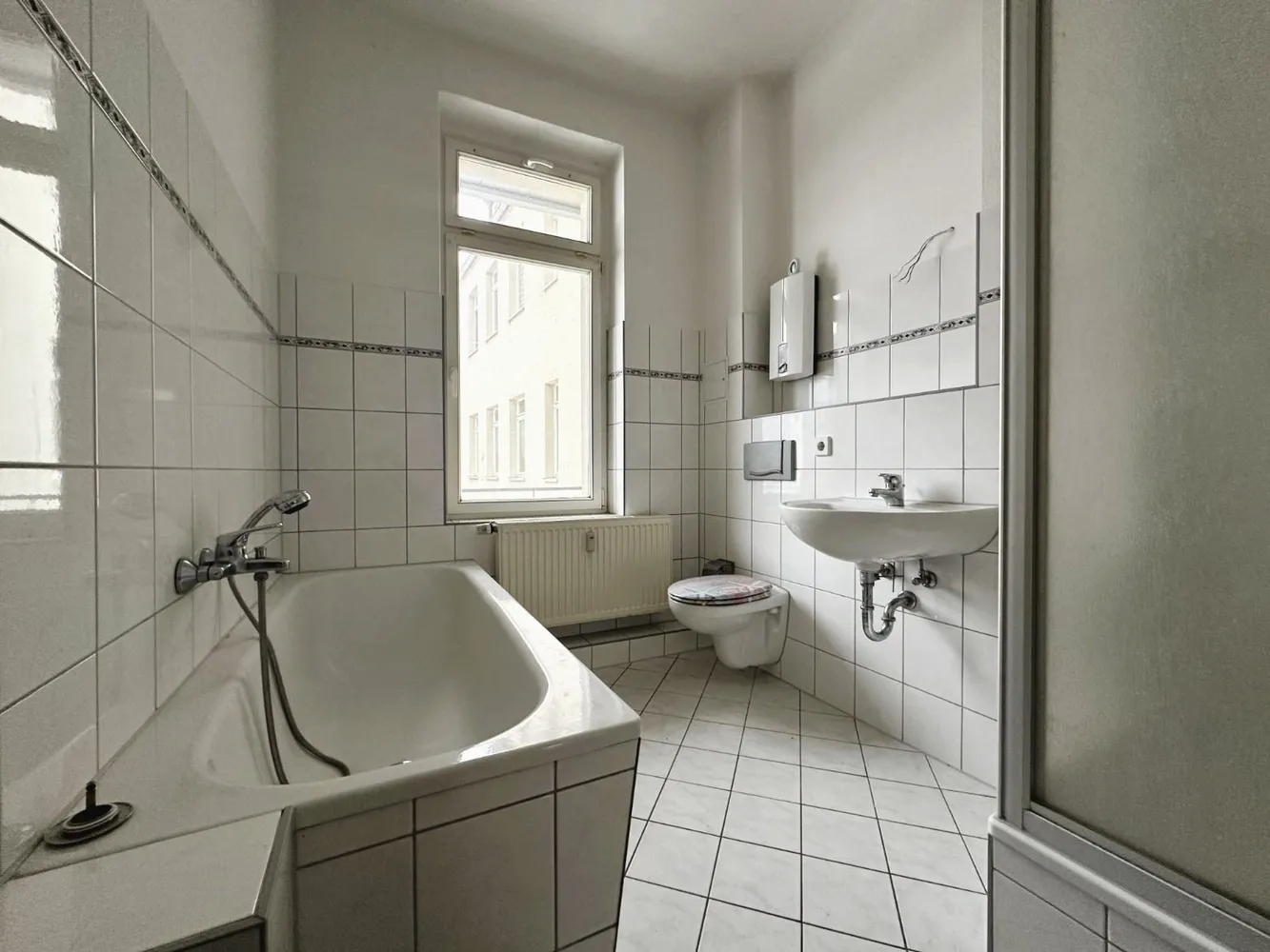 3 room apartment with 96 m² in Bitterfeld-Wolfen – Photo 8