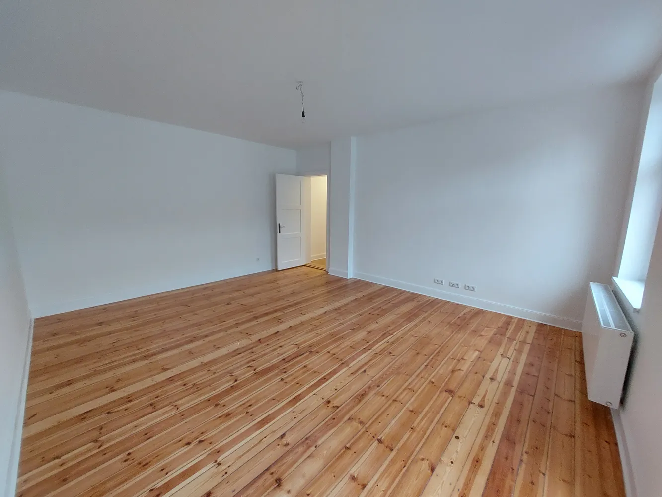 2 Zimmer Wohnung mit 75 m² in Berlin – Bild 2