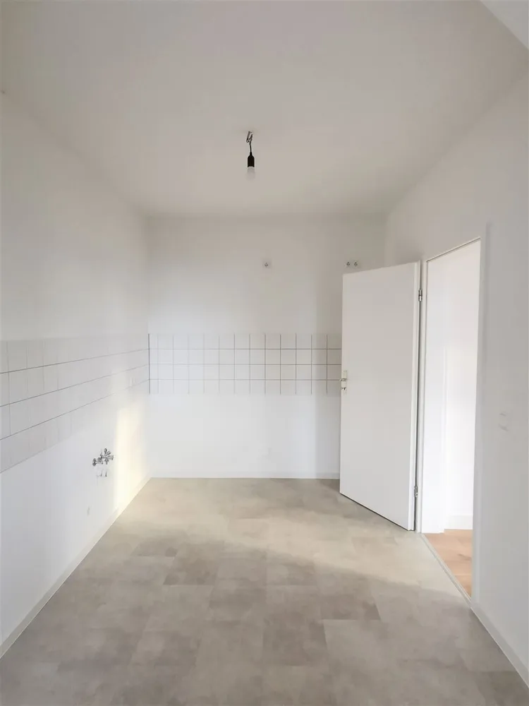 4 Zimmer Wohnung mit 109 m² in Chemnitz – Bild 1