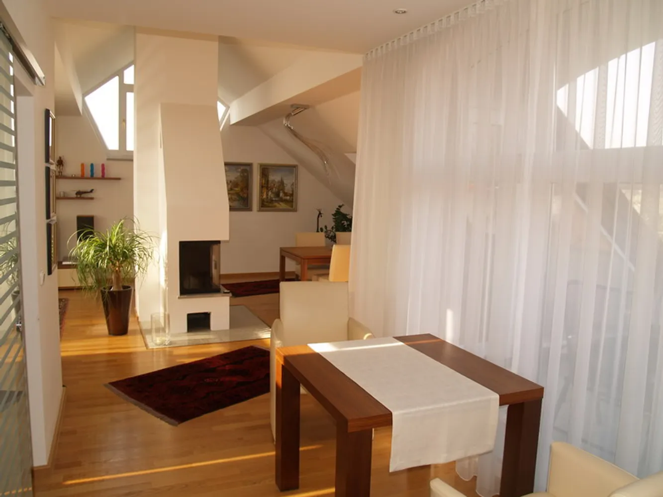 3 Zimmer Wohnung mit 90 m² in München – Bild 1