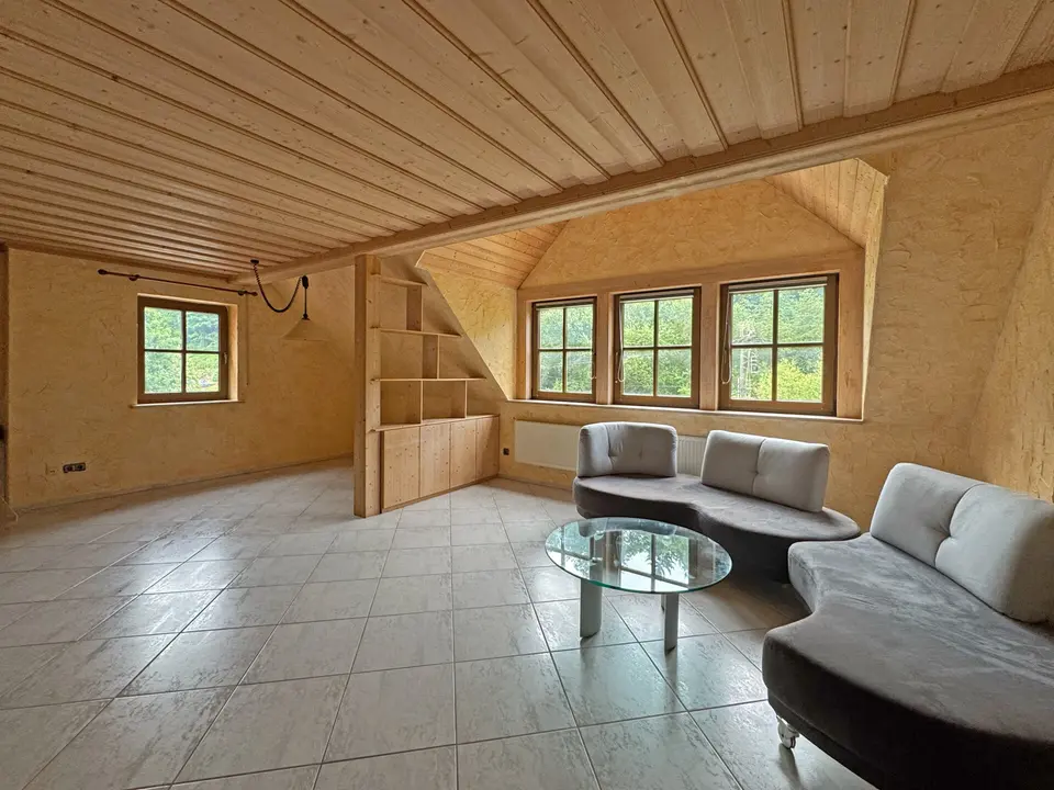 3 Zimmer Wohnung mit 113 m² in Sonneberg – Bild 1
