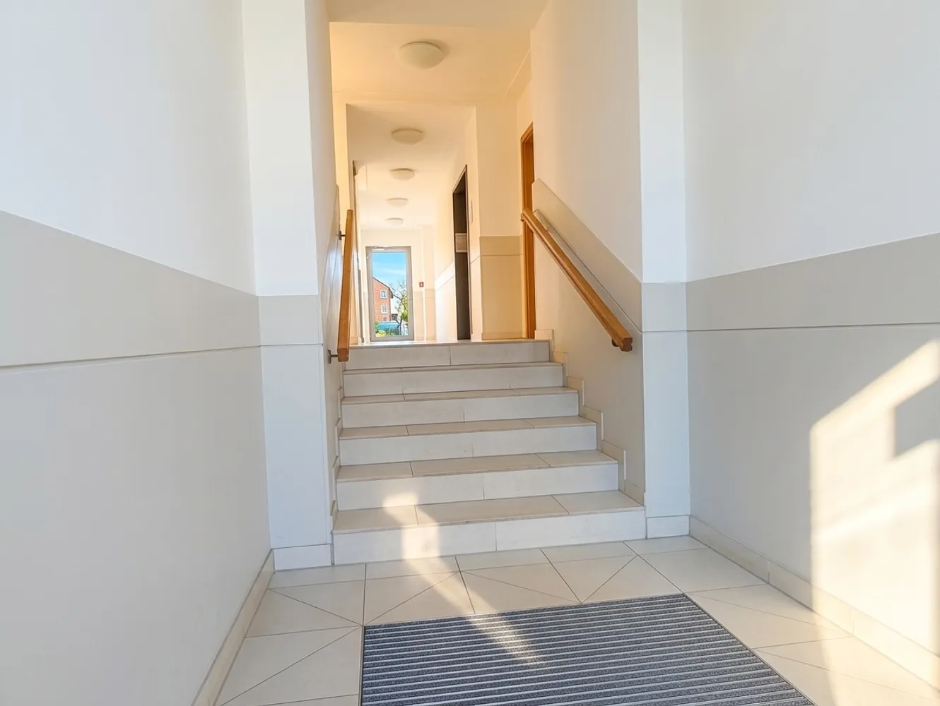 3 Zimmer Wohnung mit 104 m² in Hamburg – Bild 4