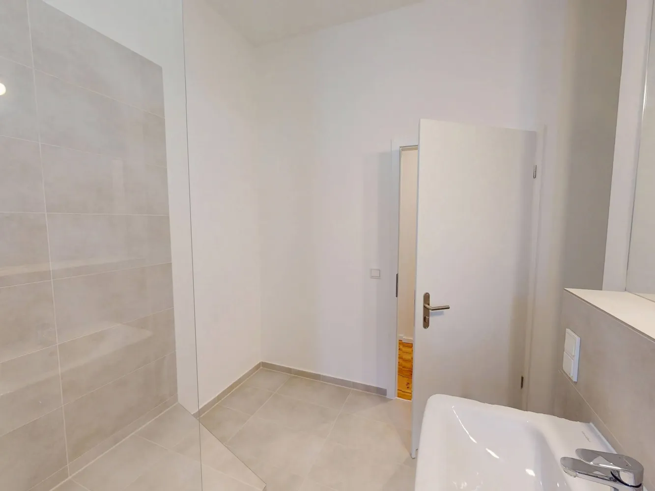 2 Zimmer Wohnung mit 73 m² in Berlin – Bild 8