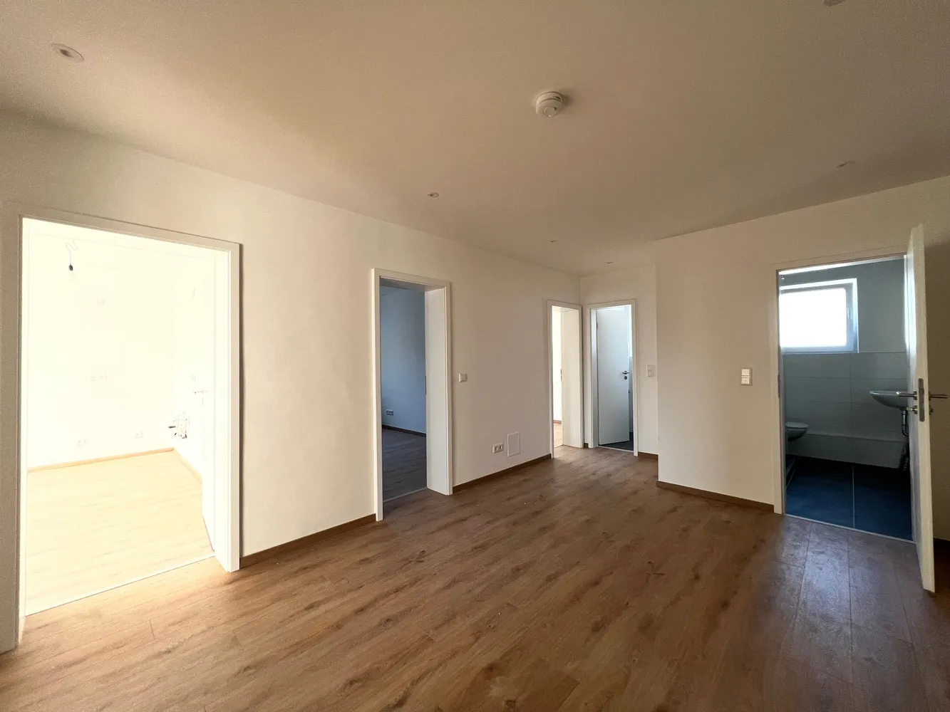 4 Zimmer Wohnung mit 86 m² in Köln – Bild 2