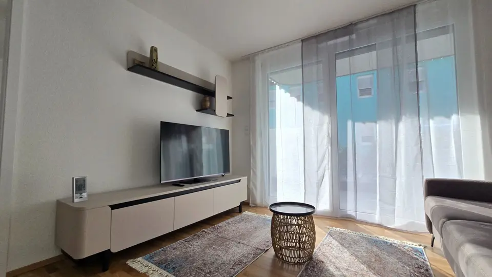 WG-Zimmer mit 53 m² in Metzingen – Bild 1