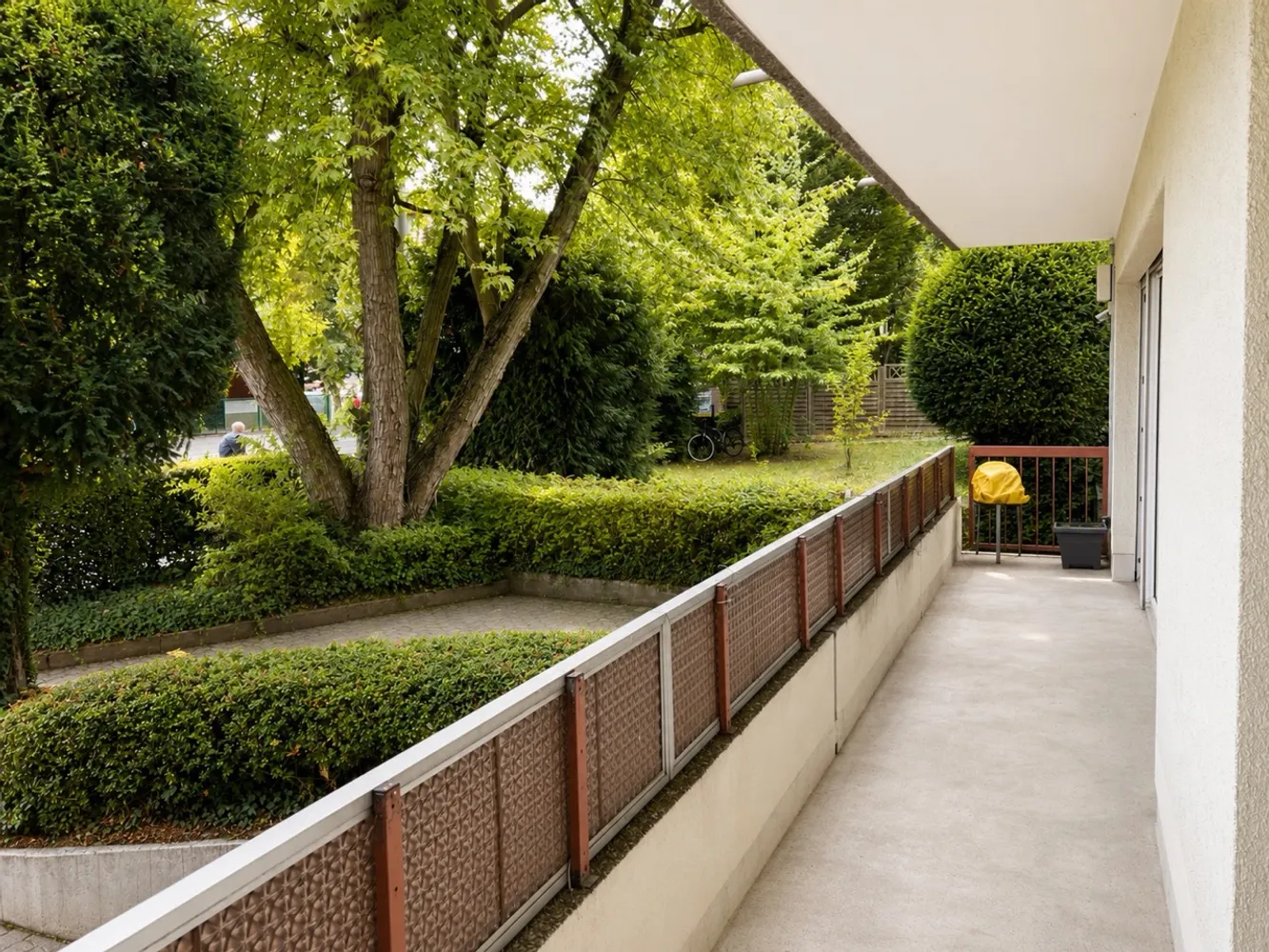 5 Zimmer Wohnung mit 151 m² in Frankfurt am Main – Bild 1