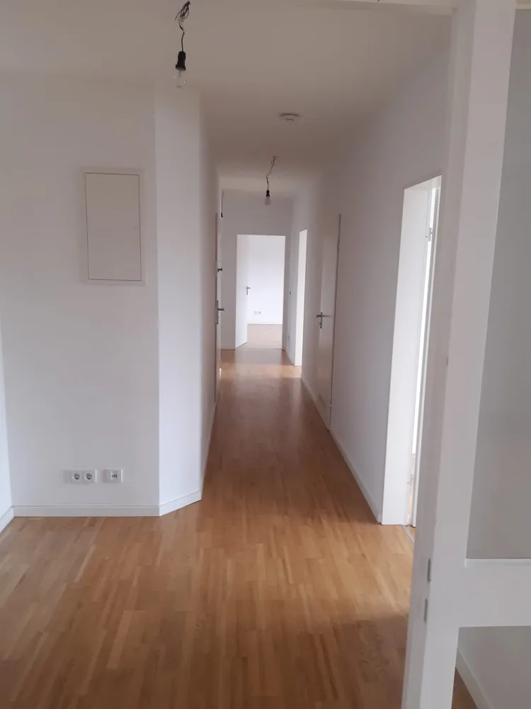 6 Zimmer Wohnung mit 161 m² in München – Bild 7