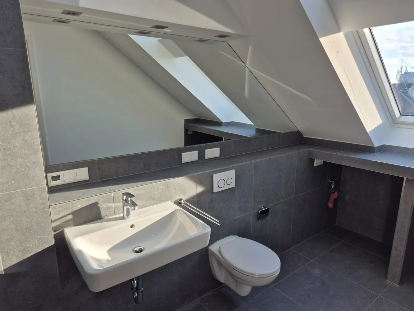 2 Zimmer Wohnung mit 77 m² in Düsseldorf – Bild 11
