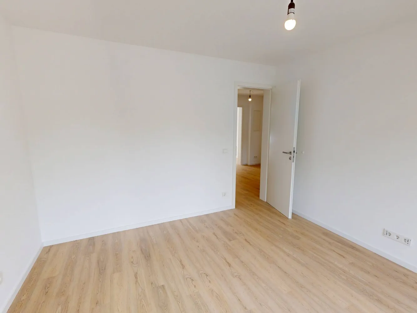 3 Zimmer Wohnung mit 93 m² in Hamburg – Bild 2